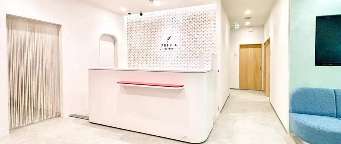 福岡天神院内観