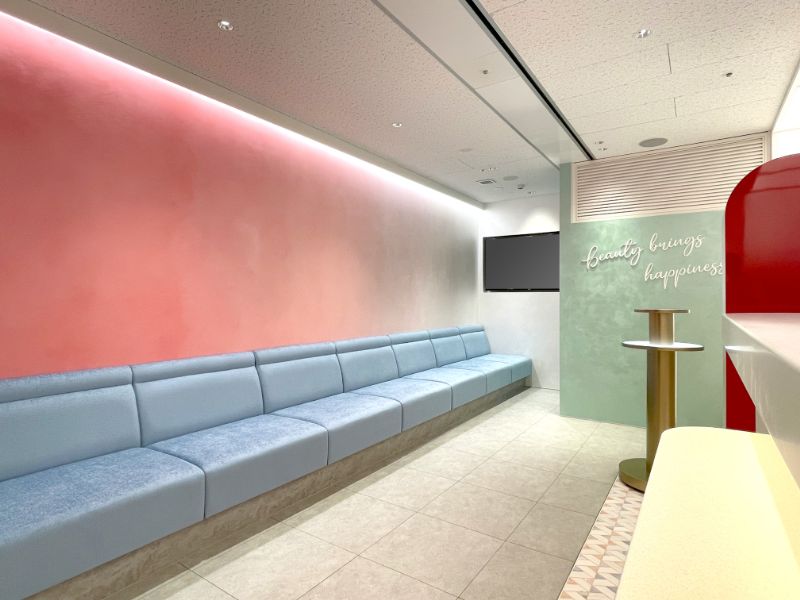 フレイアクリニック大阪梅田院のウェイティングスペース